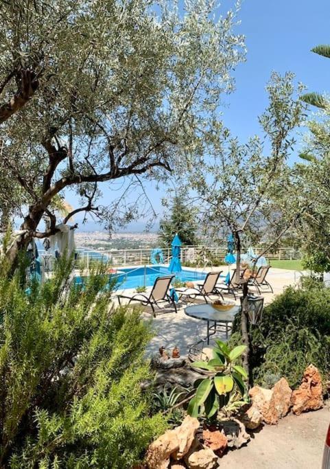 Marine'S Lux Villa:Golden Sunset Kalamata Exterior foto
