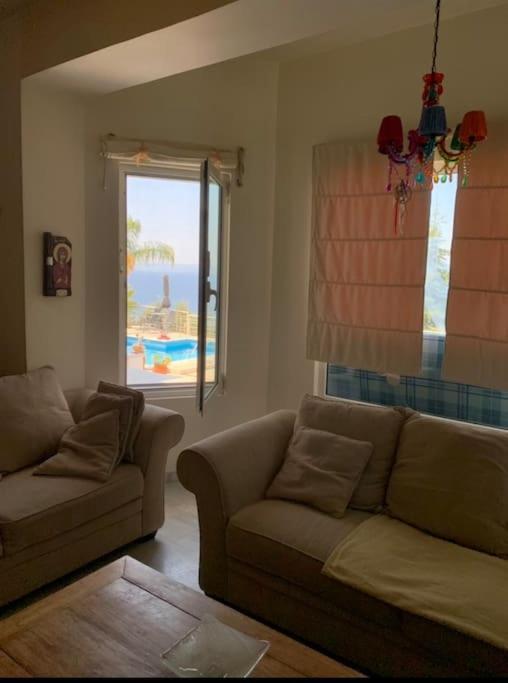 Marine'S Lux Villa:Golden Sunset Kalamata Exterior foto